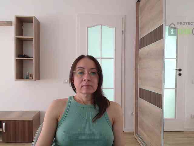dulcesiomar8 Live Webcam on BongaCams