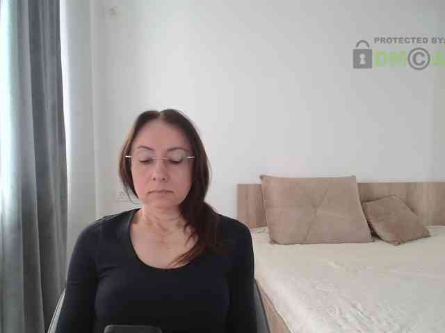dulcesiomar8's webcam live show