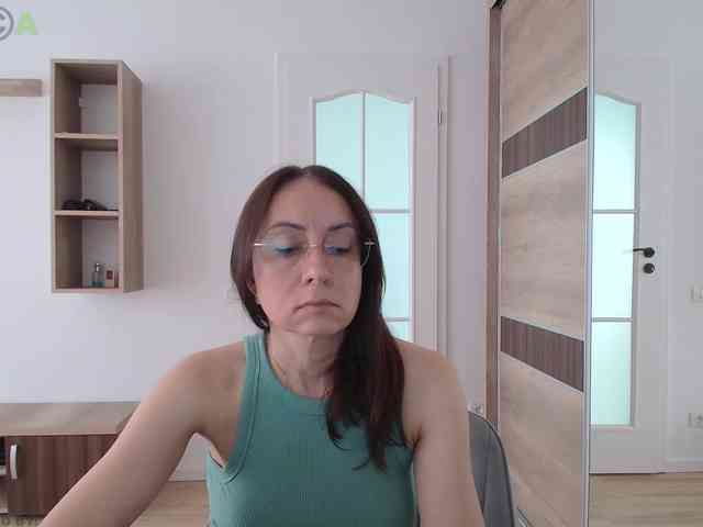 dulcesiomar8 Live Webcam on BongaCams