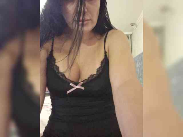 FoxxyAna webcam