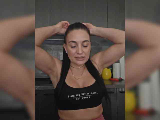 FoxxyAna webcam
