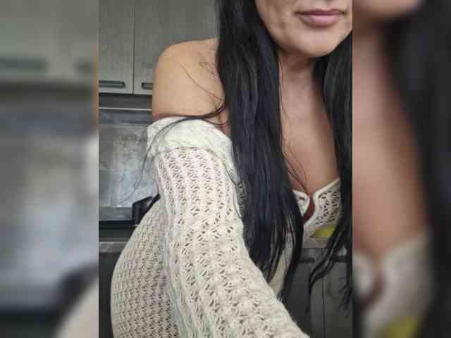 FoxxyAna webcam