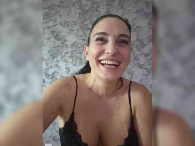 FoxxyAna webcam