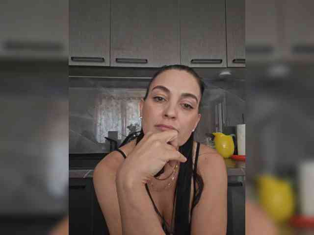 FoxxyAna webcam