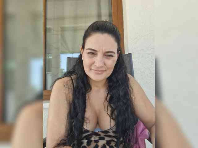FoxxyAna webcam