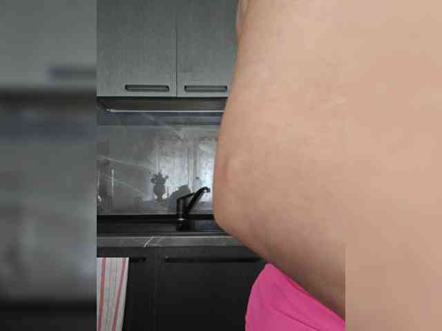 FoxxyAna webcam