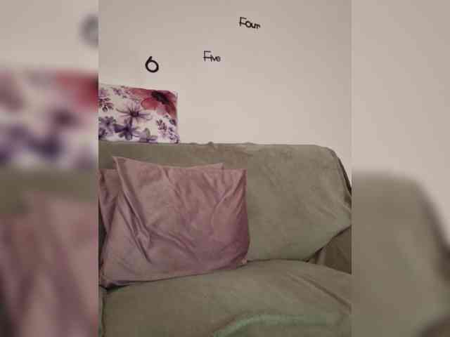 FoxxyAna webcam