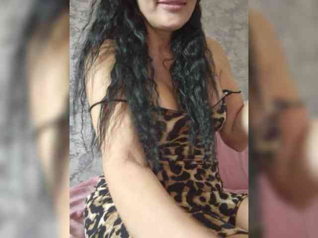 Modelo: FoxxyAna