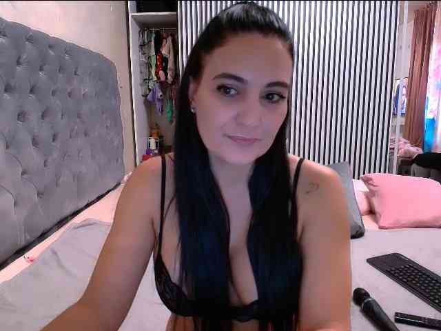 FoxxyAna webcam