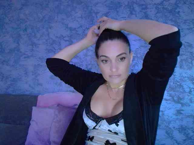 FoxxyAna webcam