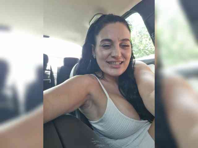 FoxxyAna webcam