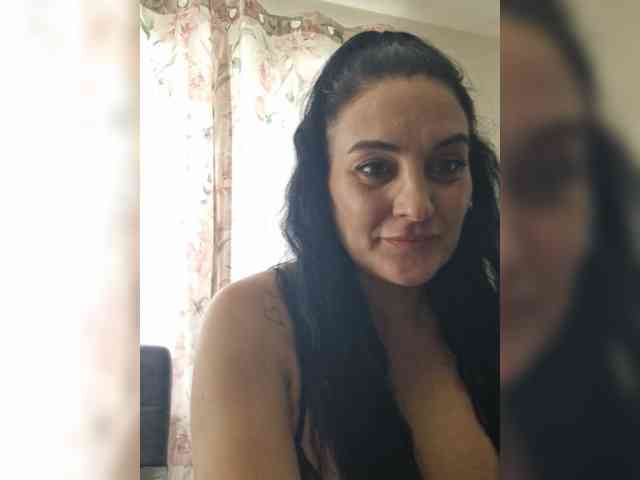FoxxyAna webcam