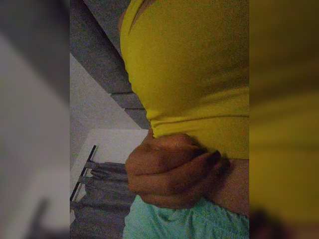 ZoeCamils live cam on BongaCams