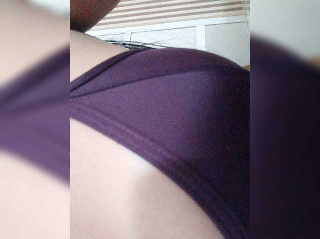 ZoeCamils live cam preview