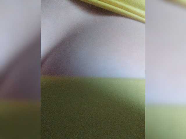 ZoeCamils live cam preview