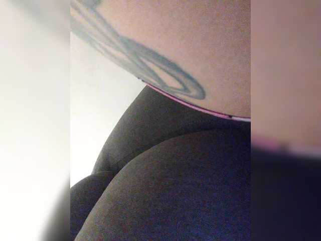 ZoeCamils live cam on BongaCams