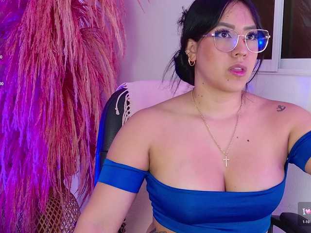 zoecamils cam belle