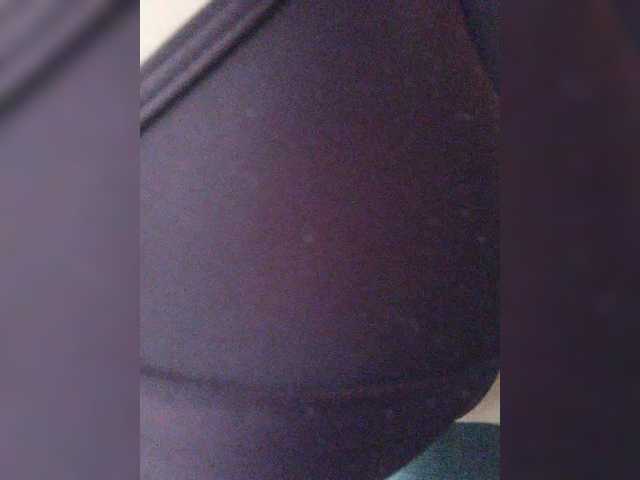 ZoeCamils live cam preview