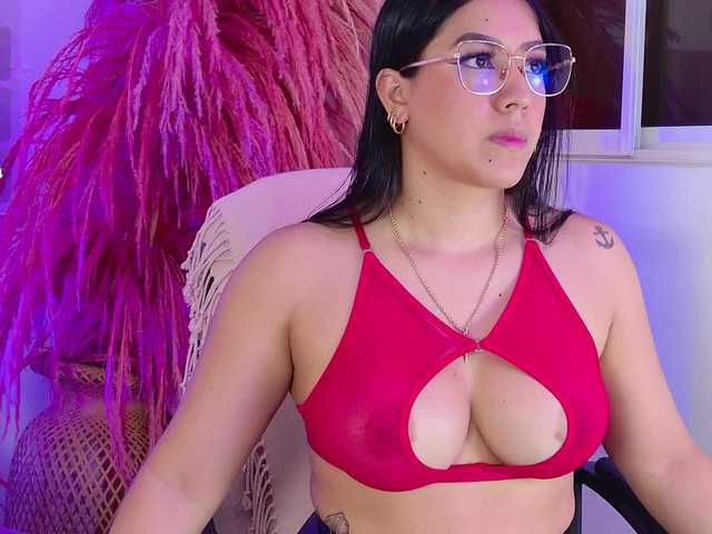 zoecamils live sex show