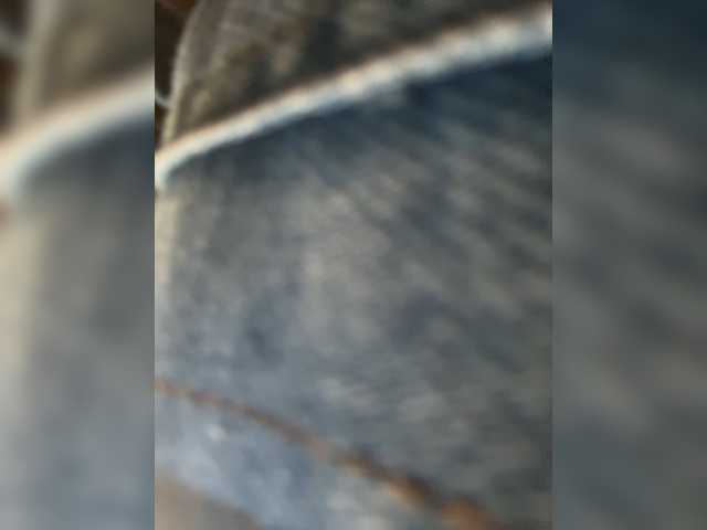 ZoeCamils live cam preview