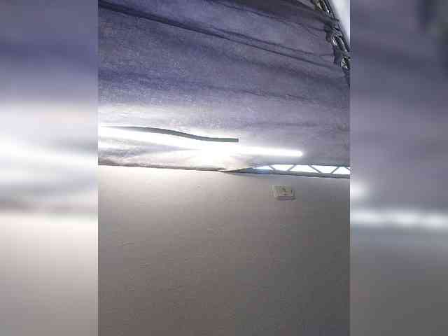 ZoeCamils webcam