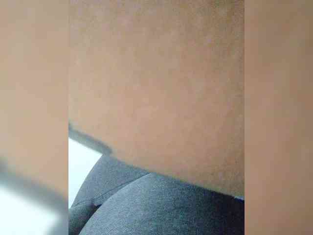 ZoeCamils webcam