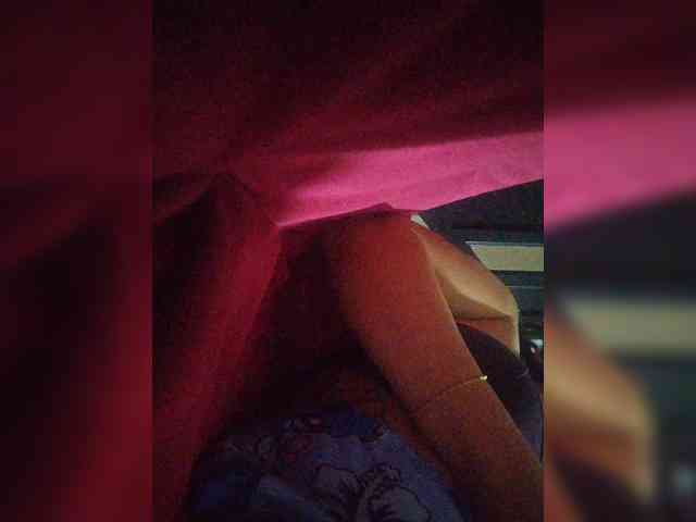 ZoeCamils webcam