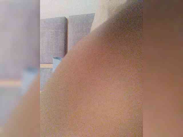 ZoeCamils webcam