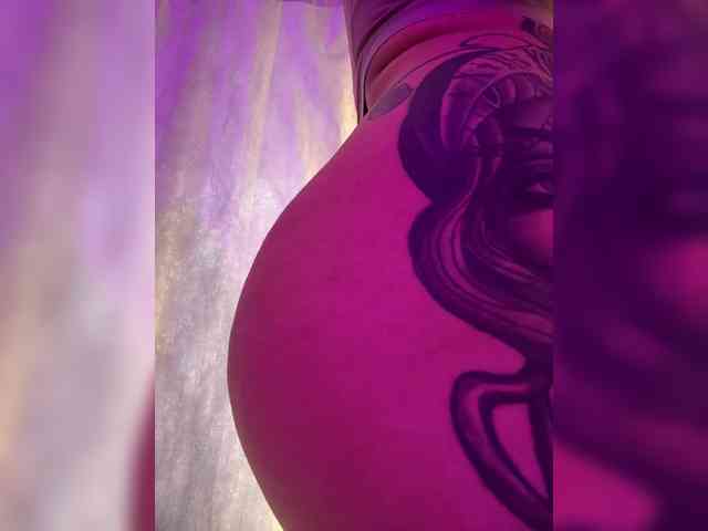 ZoeCamils webcam