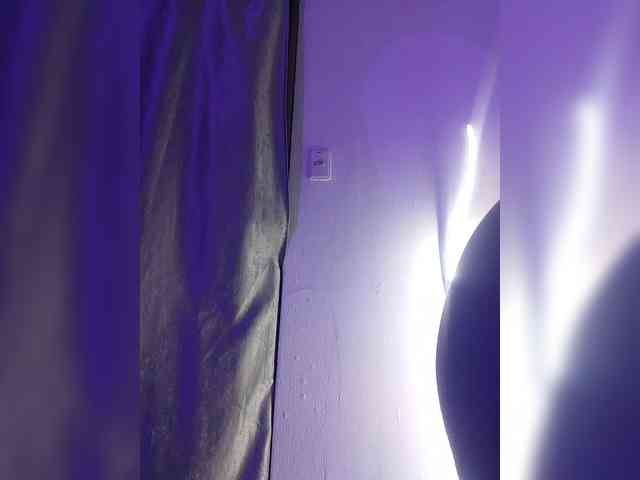 ZoeCamils webcam
