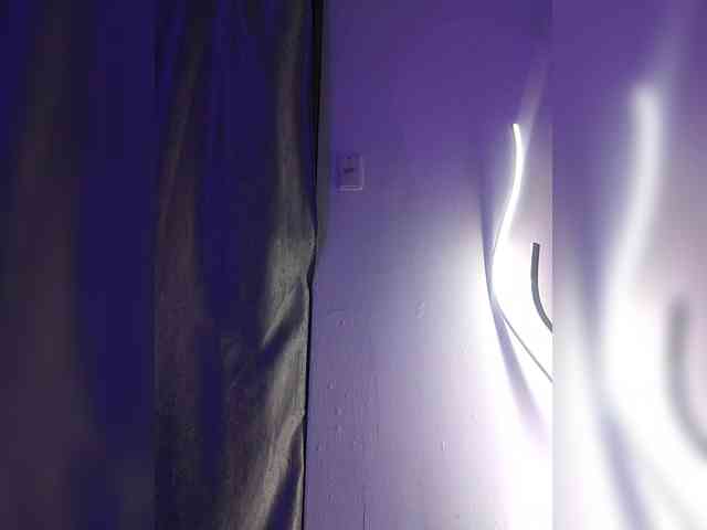 ZoeCamils webcam