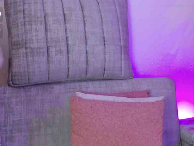 ZoeCamils webcam