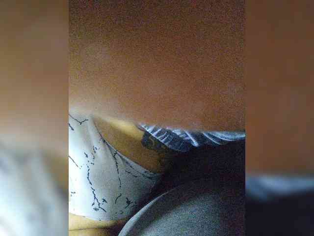 ZoeCamils webcam