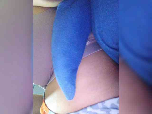 ZoeCamils webcam