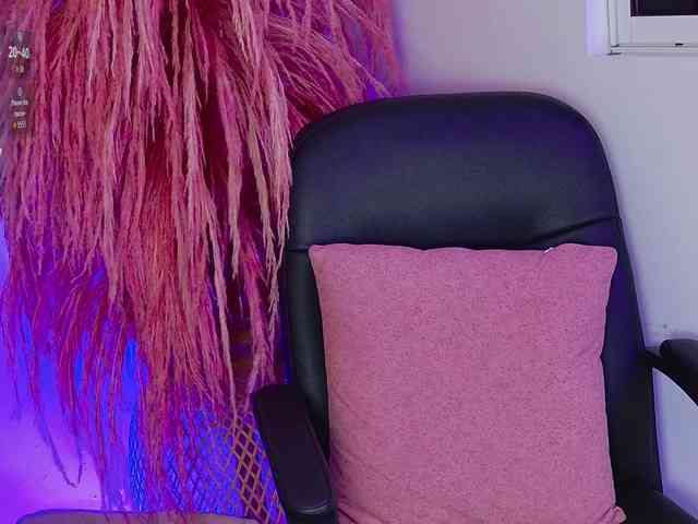 ZoeCamils webcam