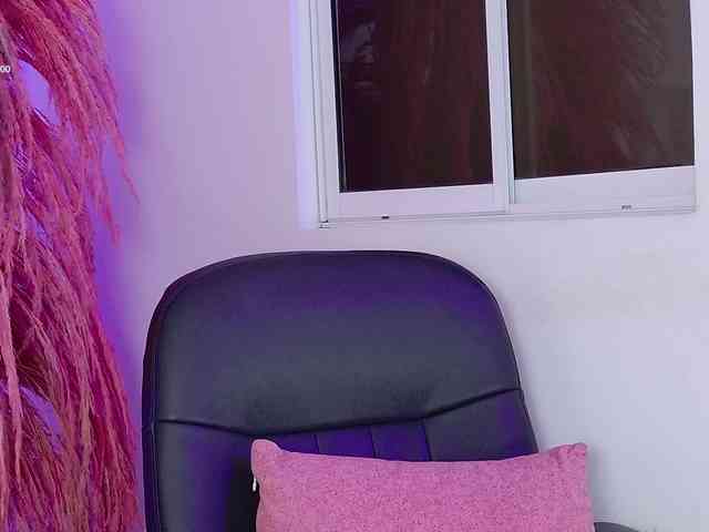 ZoeCamils webcam