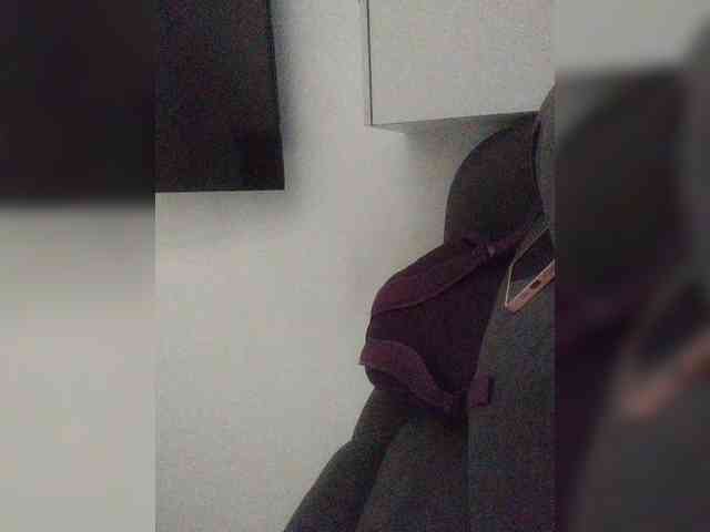 ZoeCamils webcam