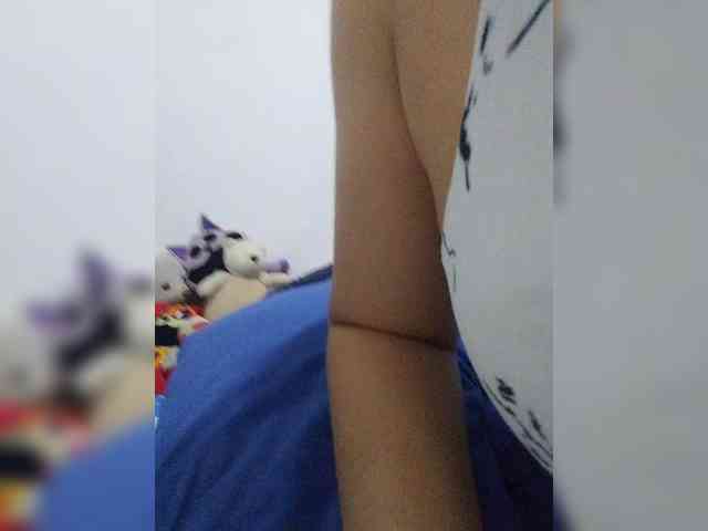 ZoeCamils webcam