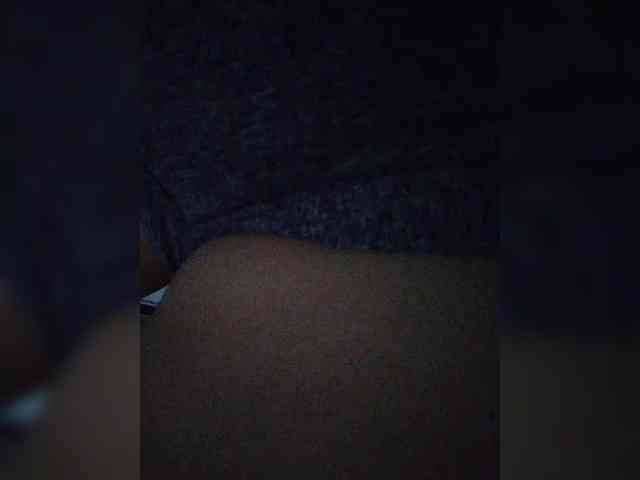 Modelo: ZoeCamils