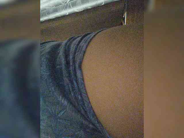 ZoeCamils webcam