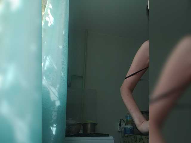 zvezda2511 live cam on BongaCams