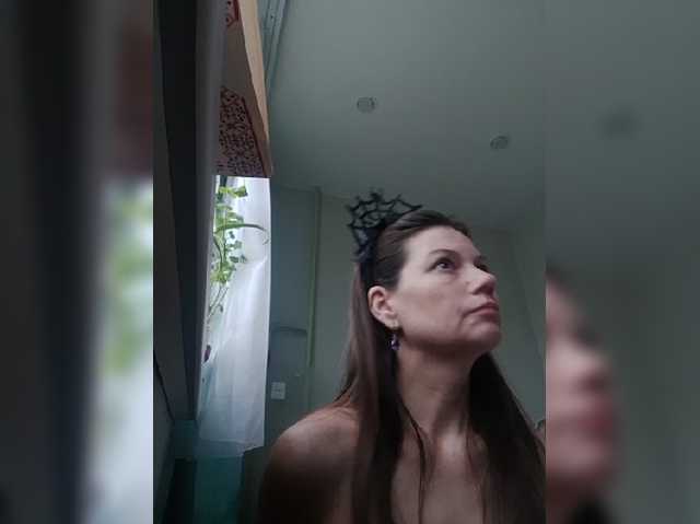 zvezda2511 live cam on BongaCams