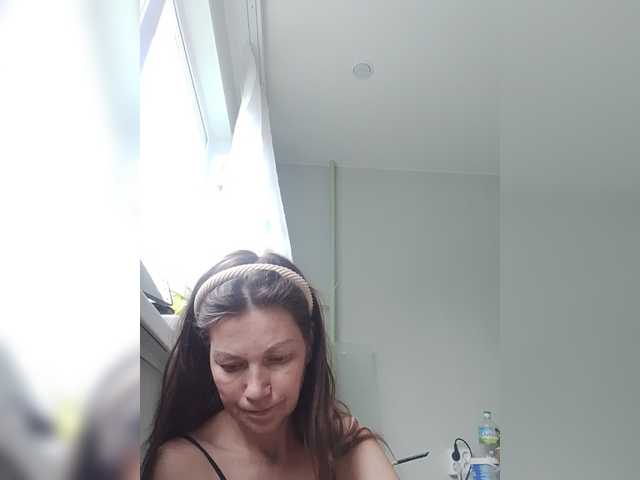 zvezda2511 live cam on BongaCams