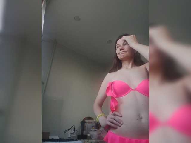 zvezda2511 live cam on BongaCams