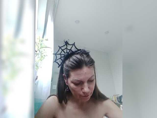 zvezda2511 live cam on BongaCams