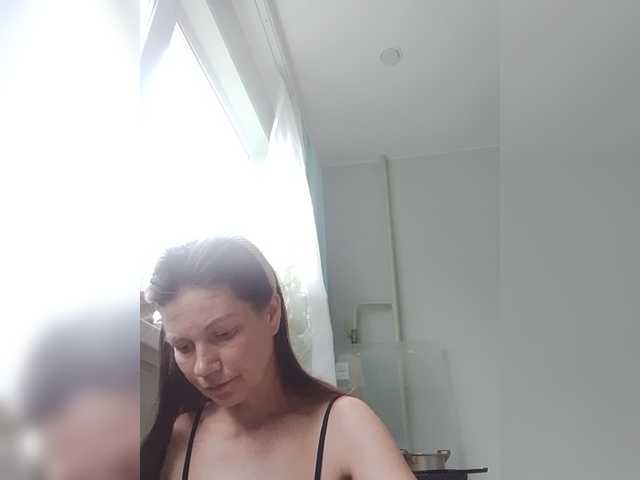 zvezda2511 live cam on BongaCams