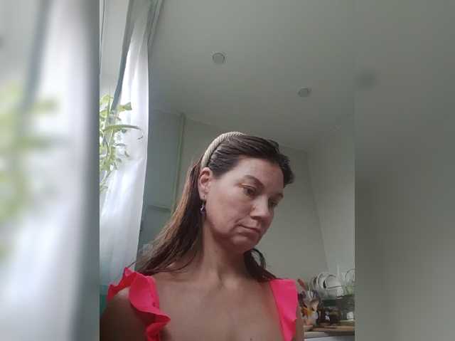 zvezda2511 live cam on BongaCams