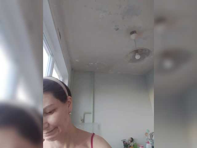 zvezda2511's BongaCams show and profile