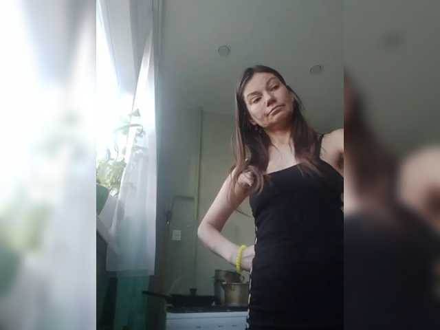 zvezda2511 live cam on BongaCams