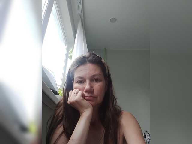 zvezda2511 live cam on BongaCams